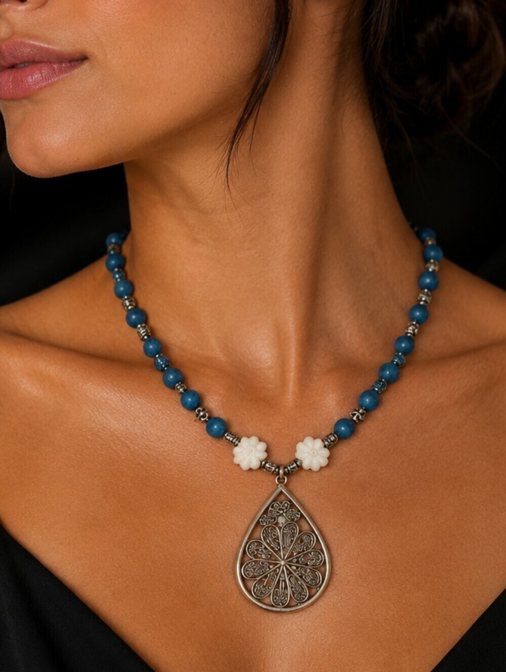 HANDMADE Magnesite Vintage Bead Western Tribal Pendant Necklace